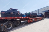 1200*1200雙齒輥破碎機，兩臺900*900軌道移動雙齒輥破碎機發往云南