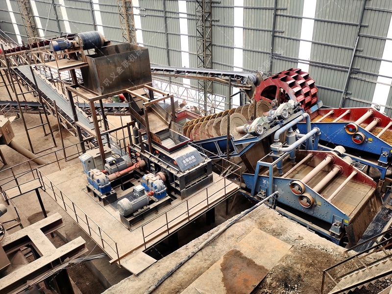 如何選擇適合您的液壓對(duì)輥制砂機(jī)?購買指南來了! 如何選擇適合您的液壓對(duì)輥制砂機(jī)?購買指南來了!